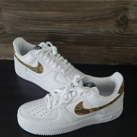 New Nike Air Force 1 White Sneakers Unisex Snake Print AF1 Casual Streetwear - Picture 1 of 9